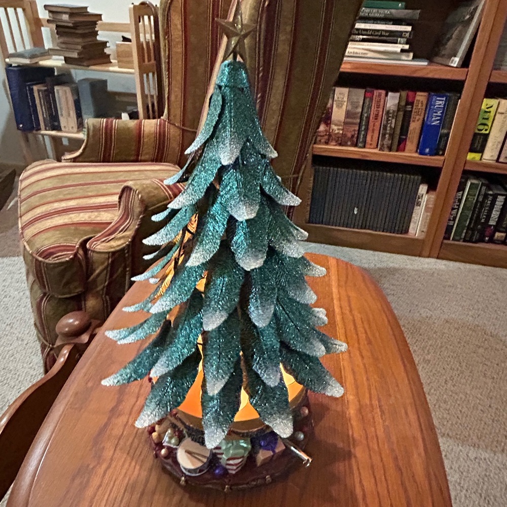 Retire PartyLite Christmas Tree Excellent condition!